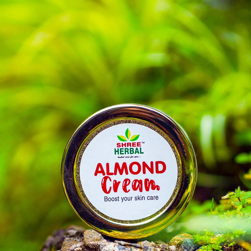 Almond Cream Enriched with Vitamin E - 50g